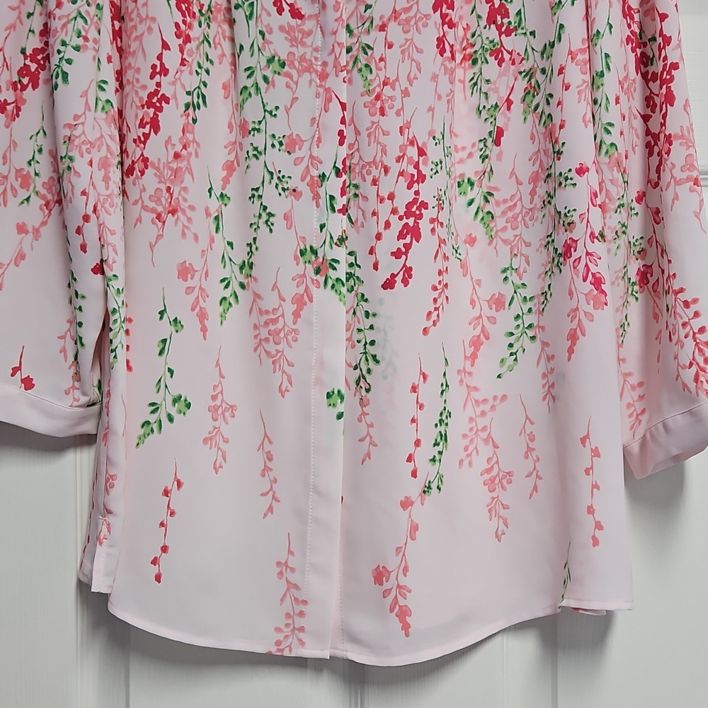 Investments 3/4 Sleeve Button Front V-neck Top: Pink W/Floral:Size- Large - Picture 3 of 14